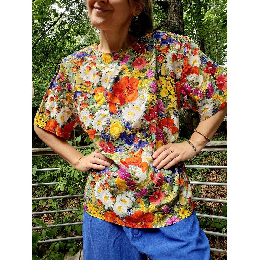 Vintage Floral Rayon Blouse 80s short sleeve colorful poppy top wildflowers